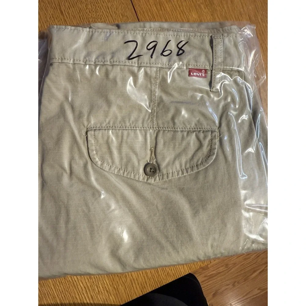 Levi's Cargo Shorts Mens 36 Khaki Ripstop Cotton‎ Utility Tactical Style
